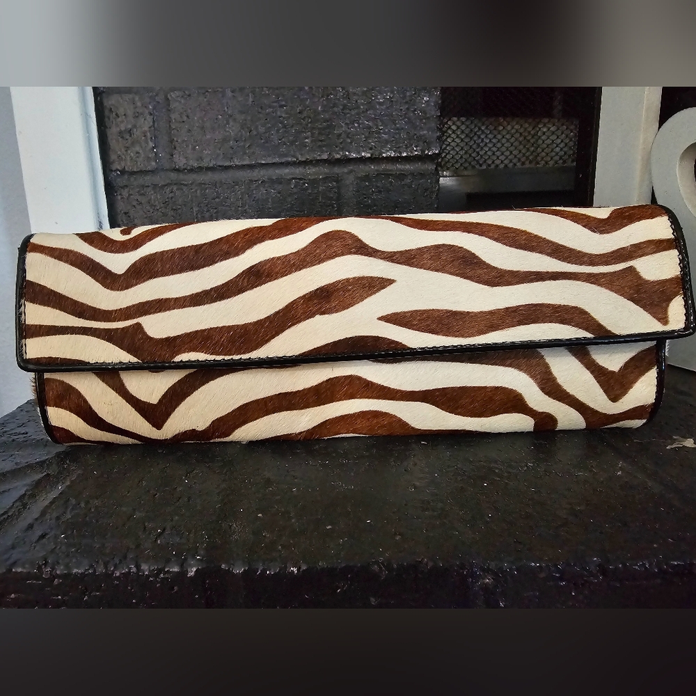 ALDO ZEBRA PURSE w/chain (CAN MAKE A BUNDLE WITH THE ZEBRA SHOE just message me)